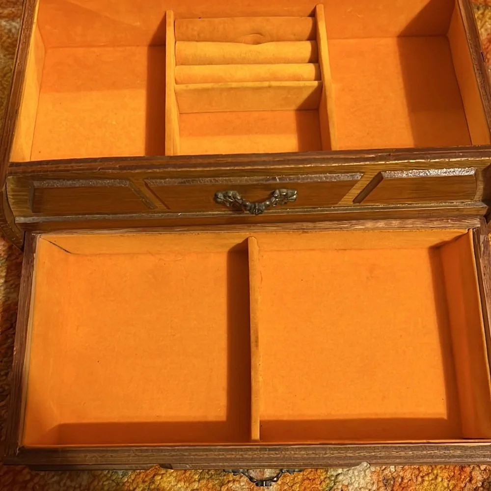 N/A brown wooden